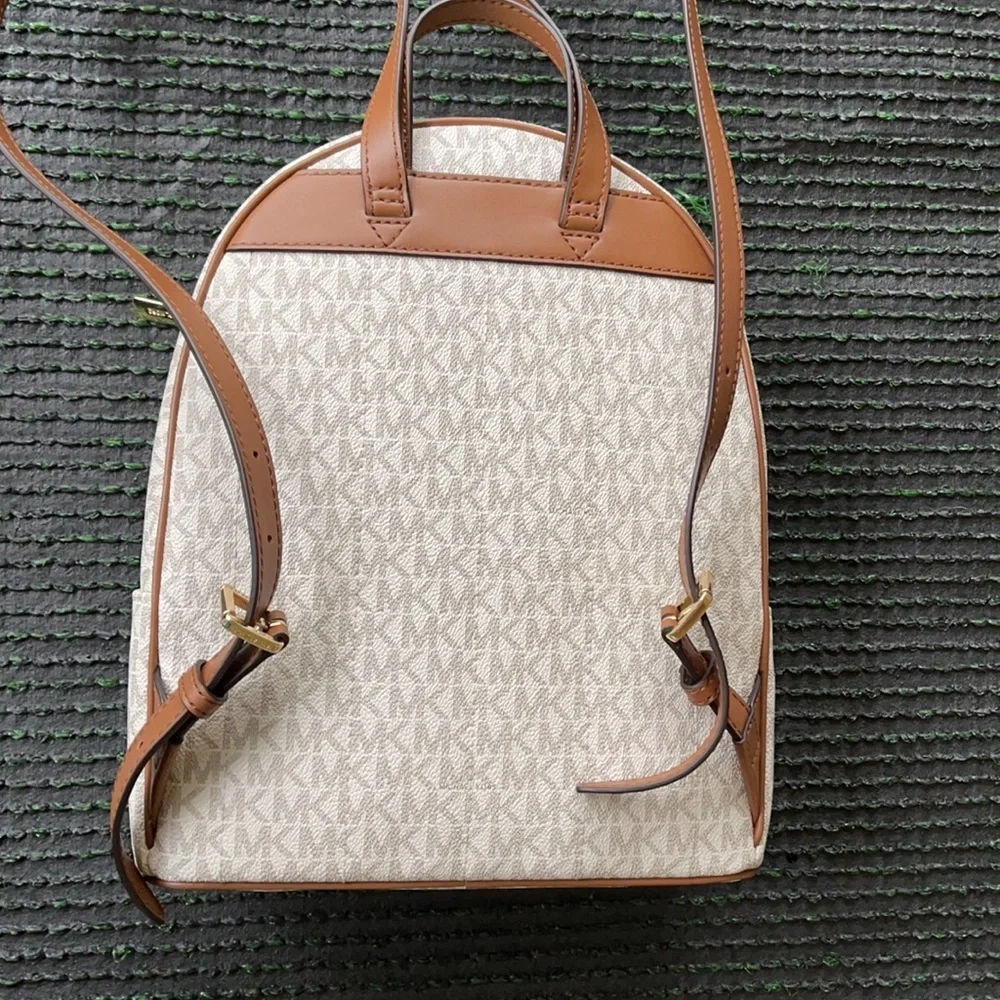 MICHAEL KORS Kenly Medium Backpack Signature Vanilla Bag